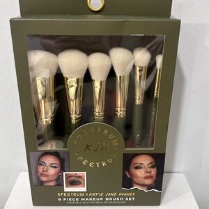New Spectrum x Katie Jane Hughes 6 Piece Makeup Brush Set - Gold and Cream